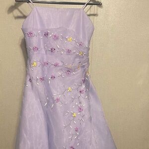 Elegant Lilac Kids Dress with Floral Embroidery